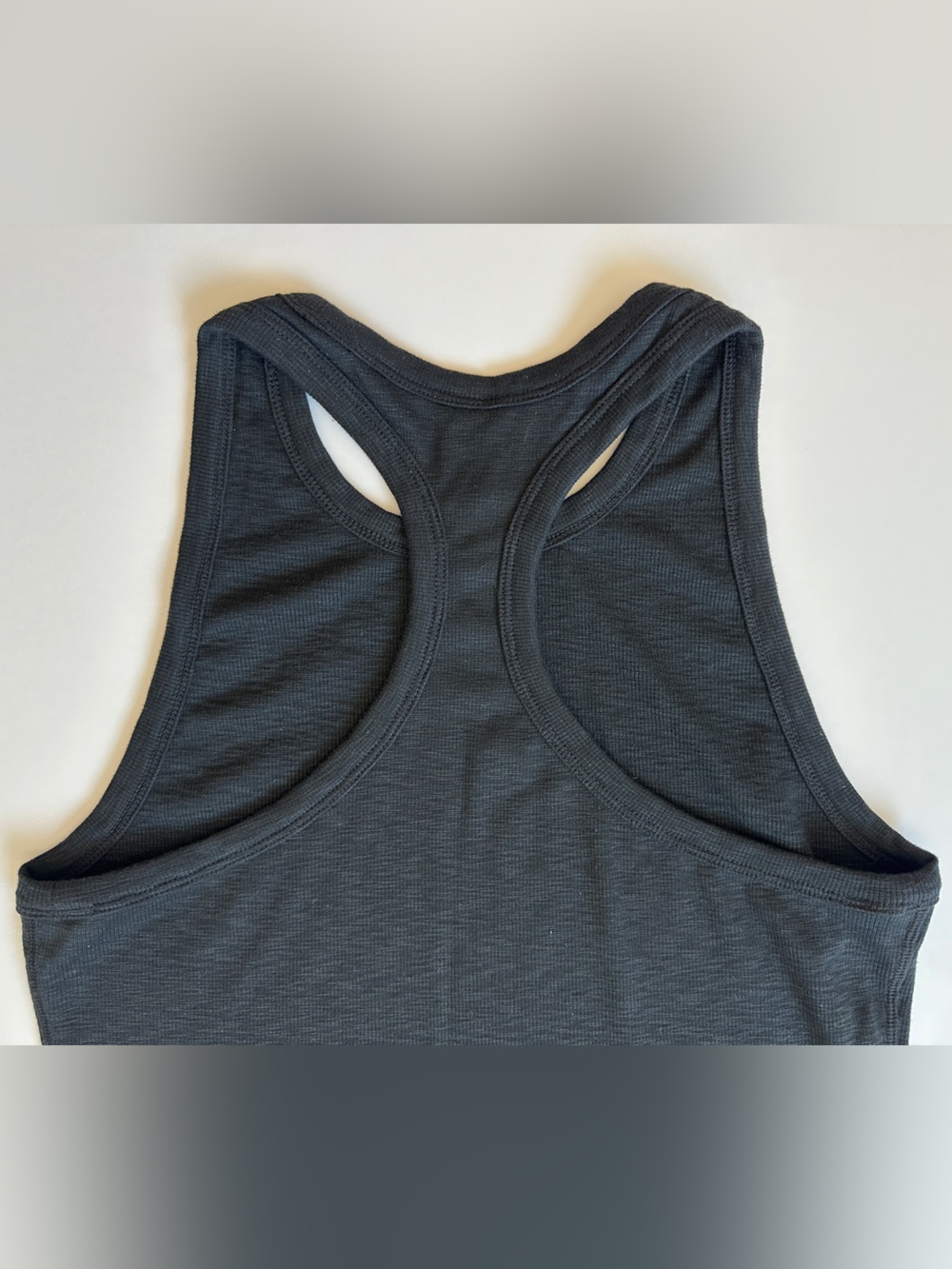 Vuori Sunrise High Neck Tank Top Black Women’s - Size Medium - Picture 9 of 11